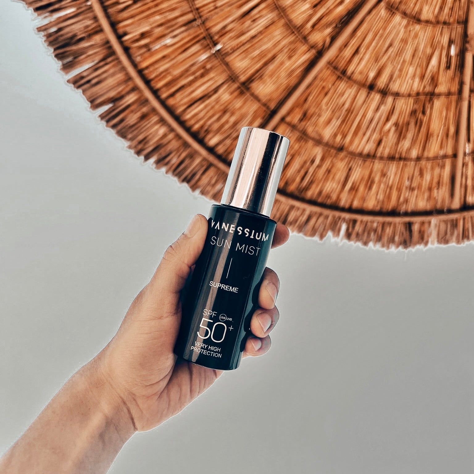 Солнцезащитный спрей SPF50+